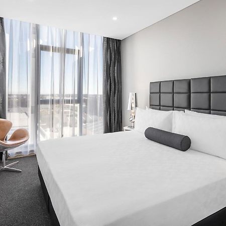 Meriton Suites Mascot Central Sydney Bagian luar foto