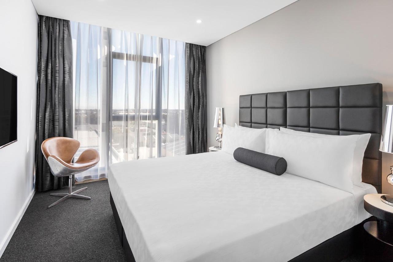 Meriton Suites Mascot Central Sydney Bagian luar foto